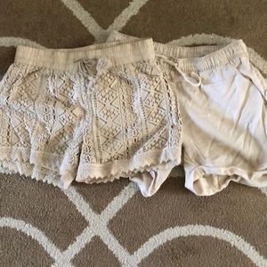 Pair of shorts, like new 5/$25 when bundled